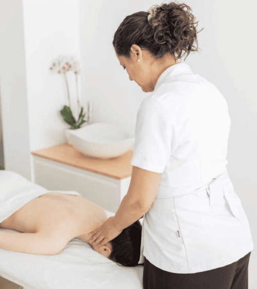 Si te has torcido el tobillo, puedes tener un esguince, recupérate rápido con fisioterapia en Rocafort, Valencia.